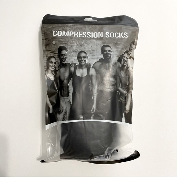 Compression Socks for Women & Men (3 Pairs) - Picture 4 of 5